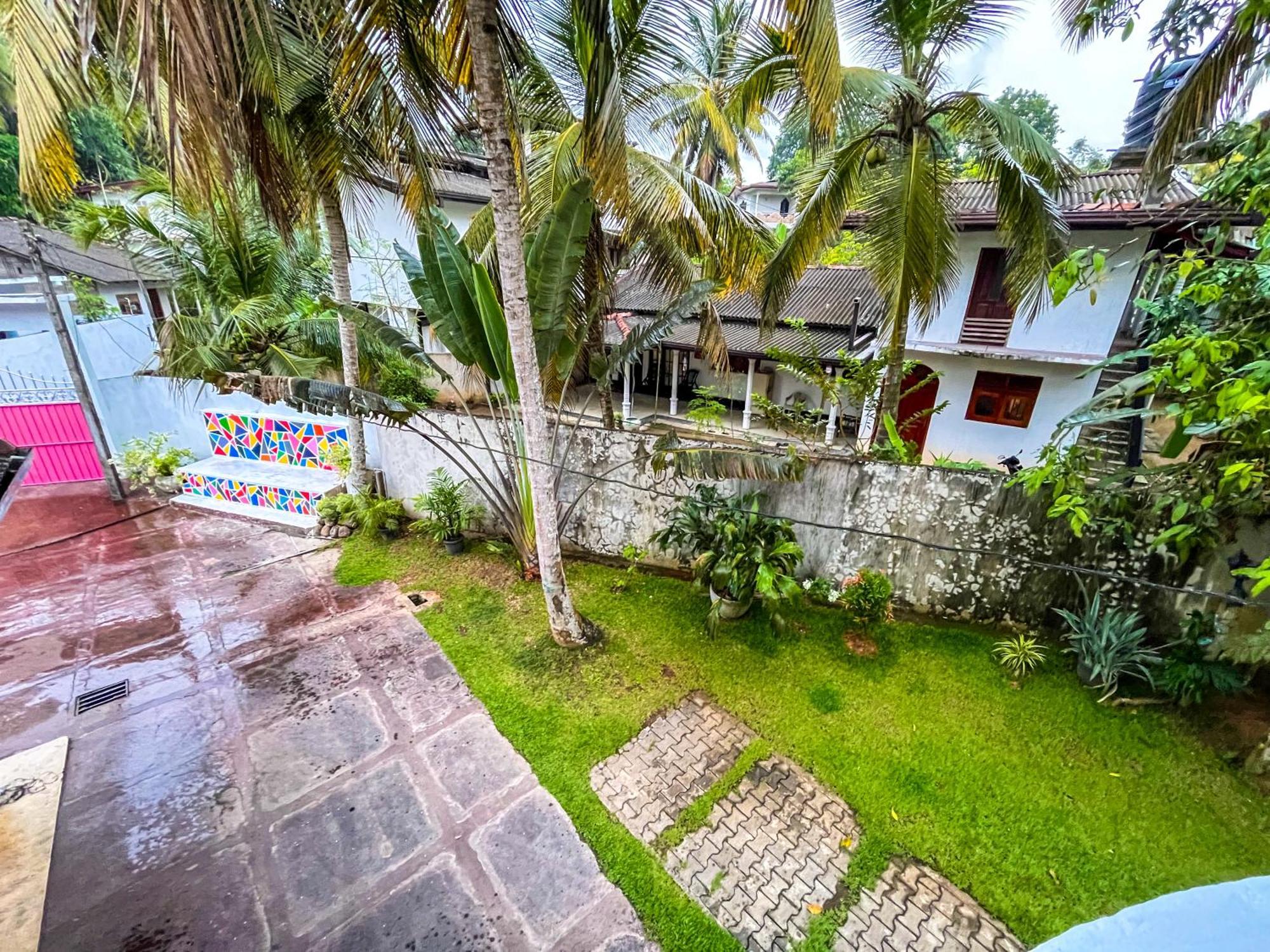 Galle Camellia Экстерьер фото